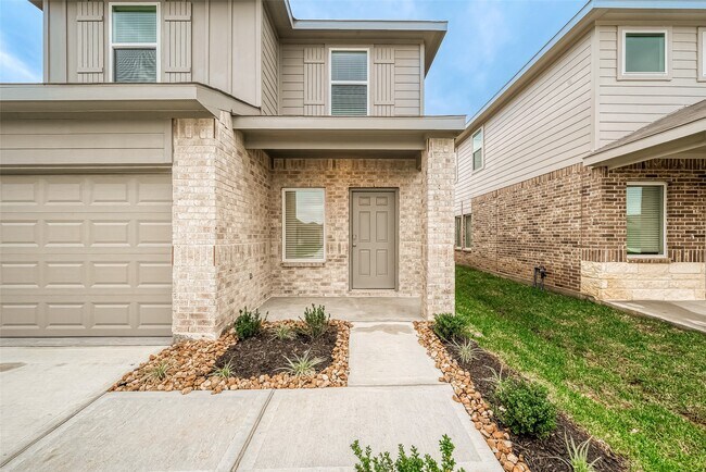 Building Photo - 5630 Avalon Woods Dr