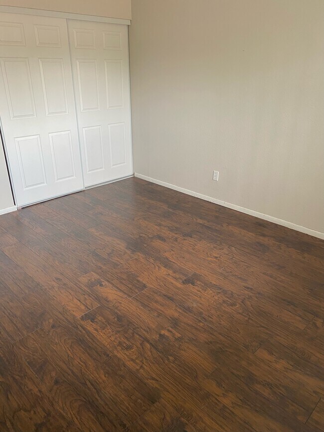 Building Photo - 3926 N 87th St