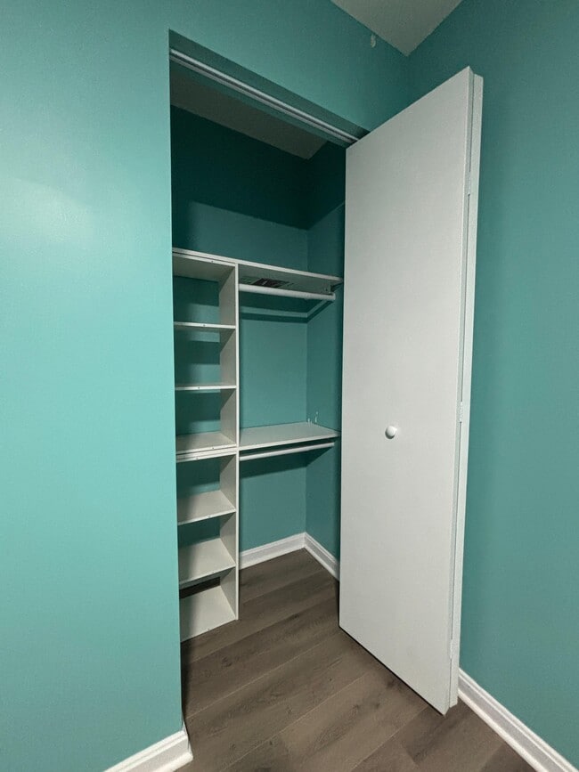 Building Photo - 5701 Lavender Plaza