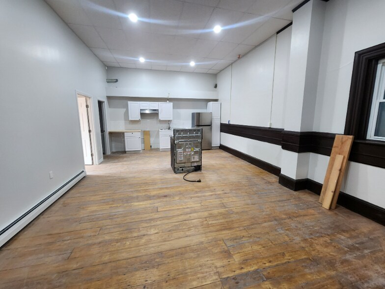 Building Photo - 18 Langdon St