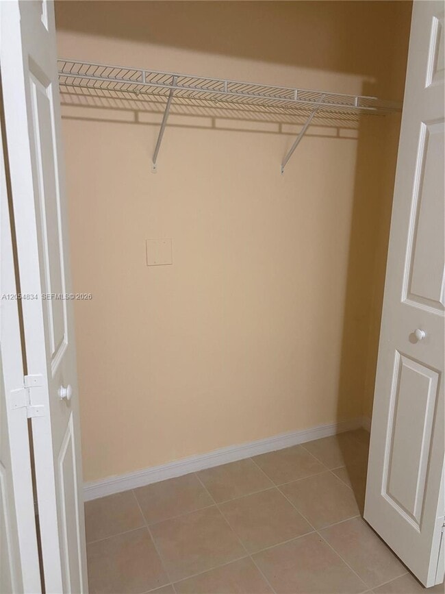 Building Photo - 4545 26th St SW