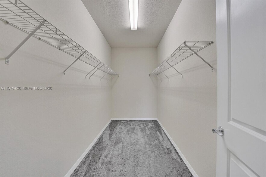 Building Photo - 4764 Eucalyptus Dr