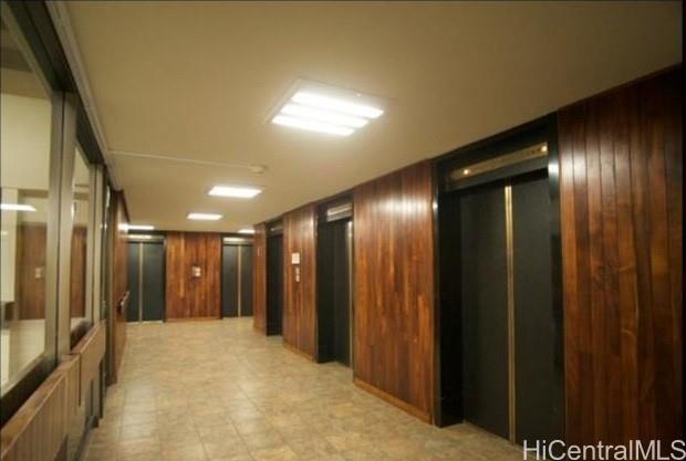 Building Photo - 1717 Mott Smith Dr