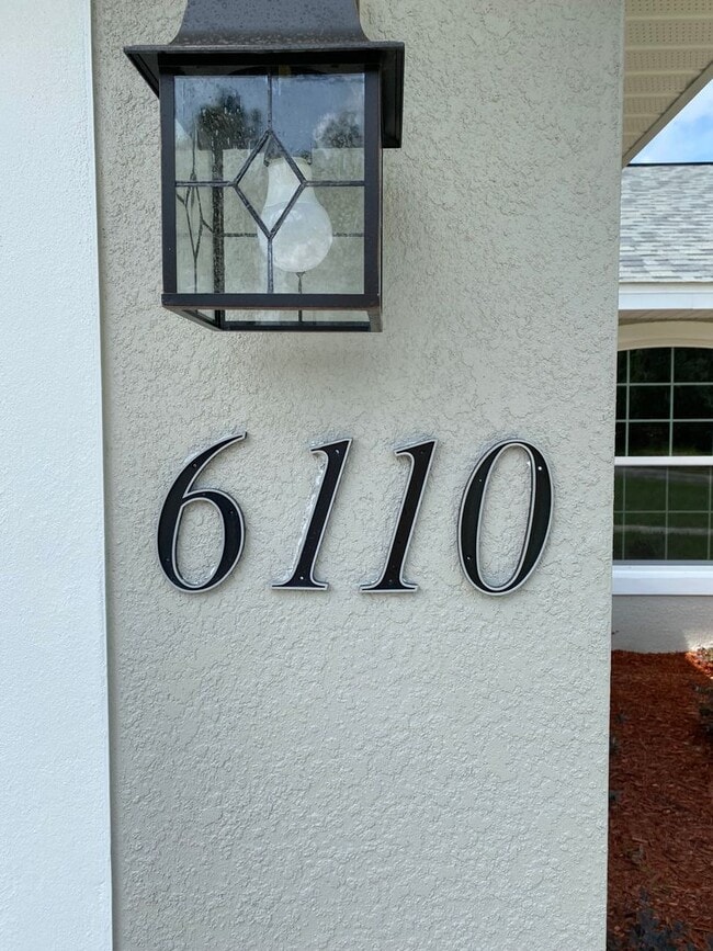Building Photo - 6110 SW 154th Lane Rd