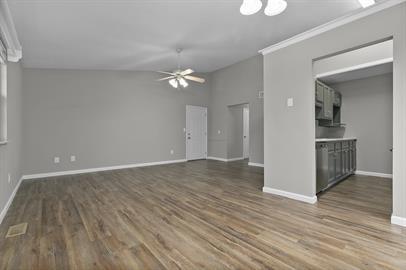 Building Photo - 2636 Villa Park Dr