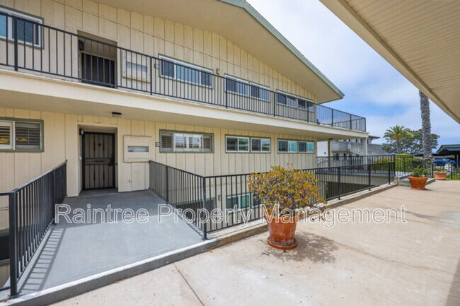Building Photo - 620 W Solana Cir