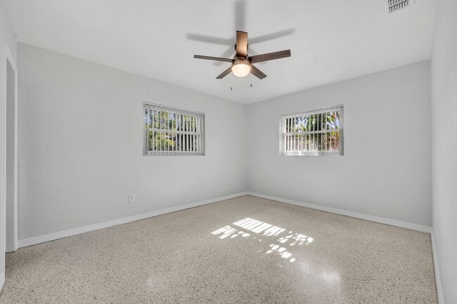 Building Photo - 3 bed Home in Audubon Park