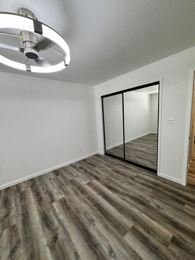 Building Photo - Welcome to this beautifully renovated 2-bedroom, 1.5-bathroom condo located in the highly desirab...