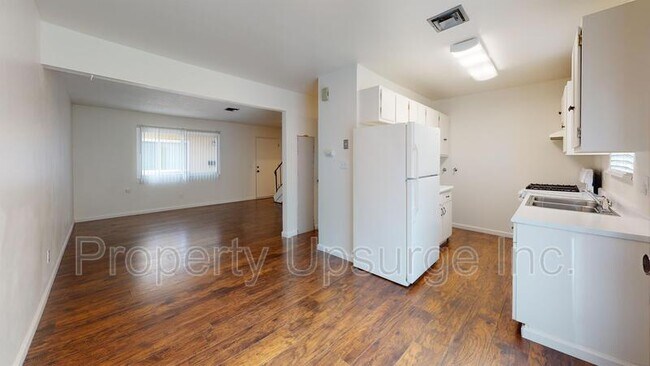 Building Photo - 1035 Pine St