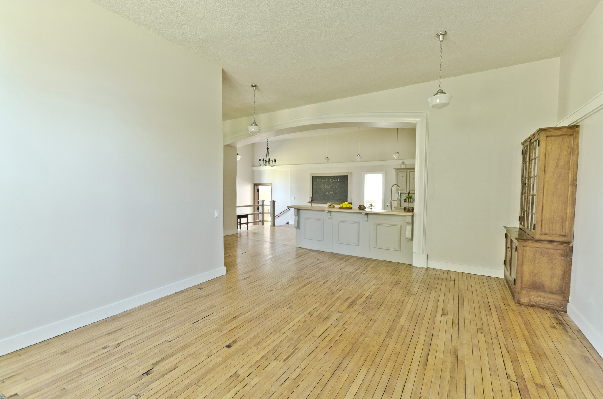 Living Room - 6418 Habgood Rd