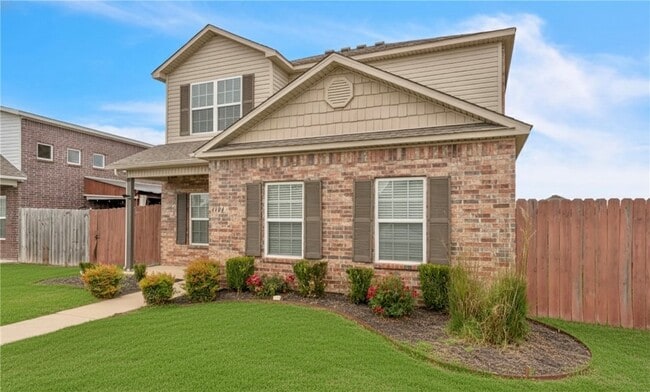 Building Photo - 4404 SW Gallatine Ave