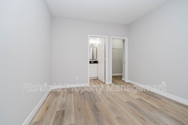 Building Photo - 821 Orange St