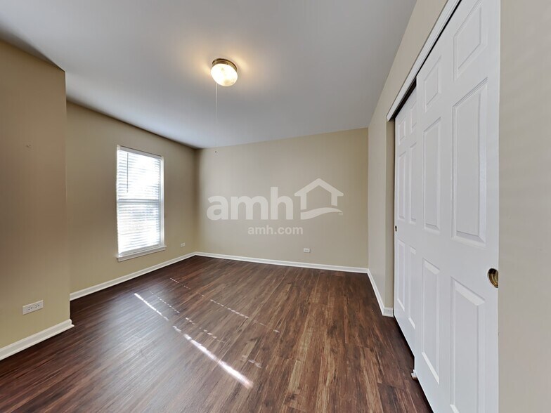 Building Photo - 161 Brookwood Ln W