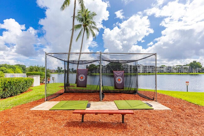 Building Photo - 9470 Poinciana Pl