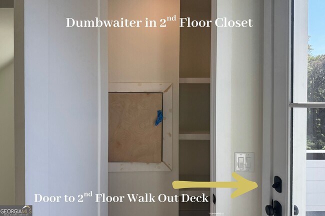 Building Photo - 940 Laurel Brooke Ave