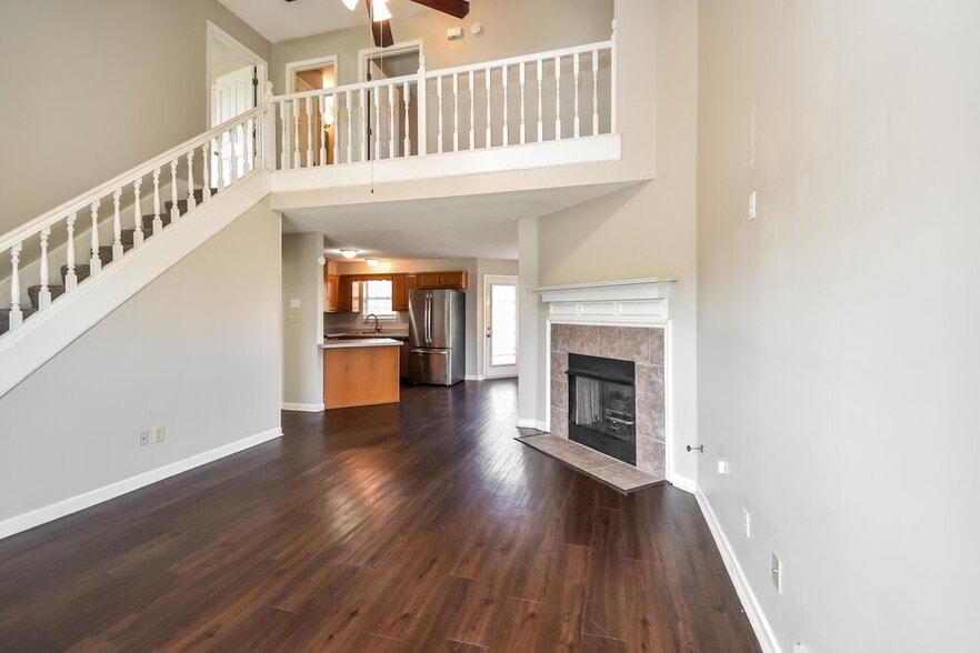 Building Photo - 7457 Lee Ann Dr