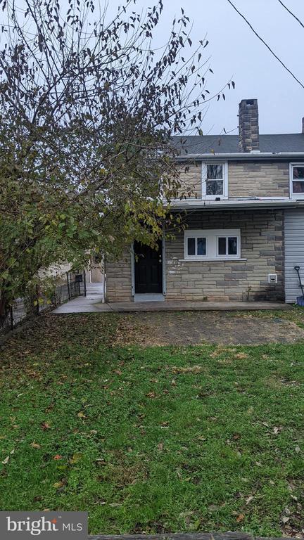 Primary Photo - 18 Strode Ave