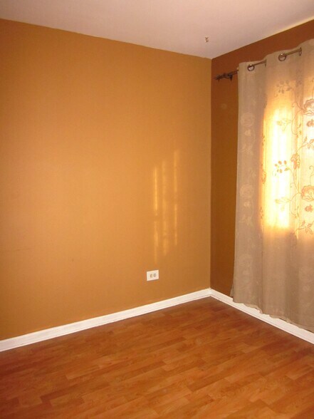 Building Photo - 1785 W Algonquin Rd