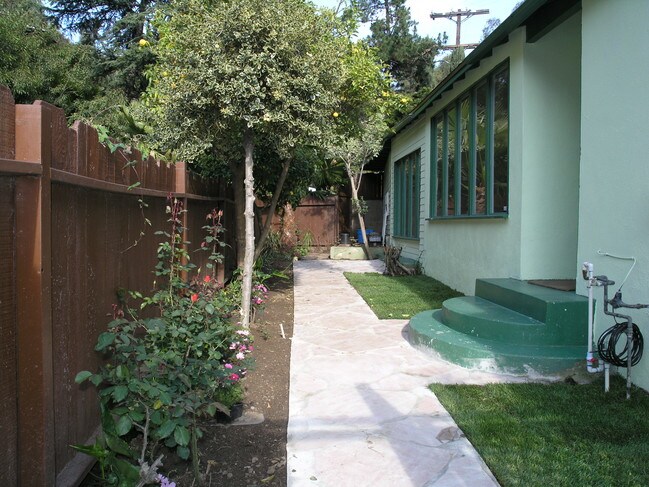 Front yard - 6350 Deep Dell Pl