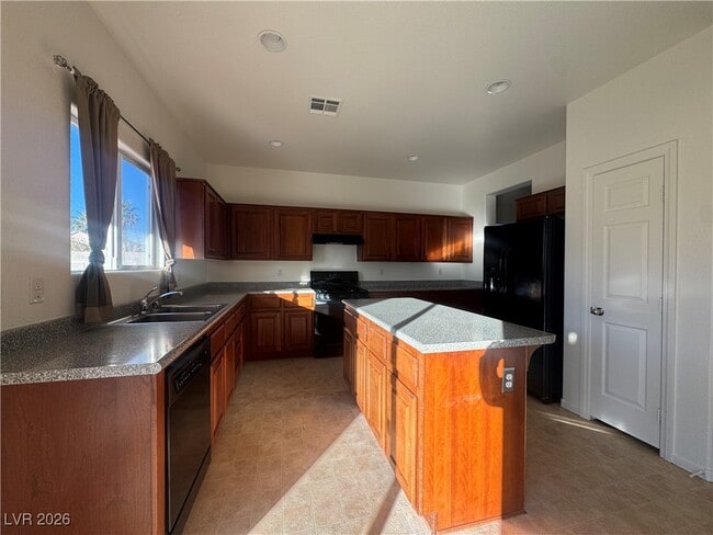 Building Photo - 1703 Paradise Reef Ave