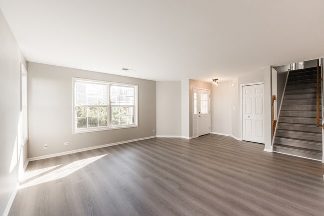 Building Photo - 1460 Winfield Way