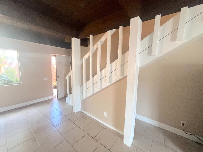 Building Photo - 133 Avenida Miramar