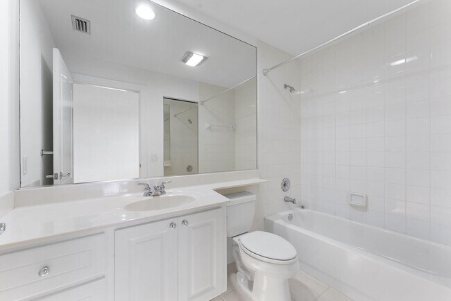 Building Photo - 8270 Eleuthera Ln