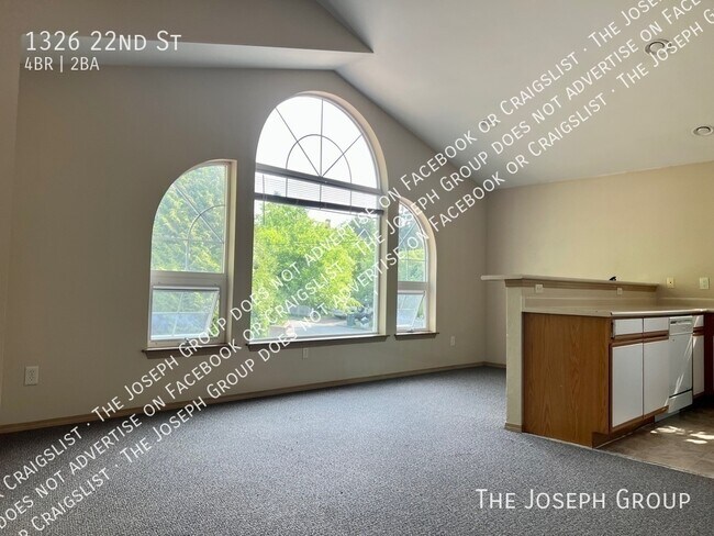 Building Photo - 1326 22nd St