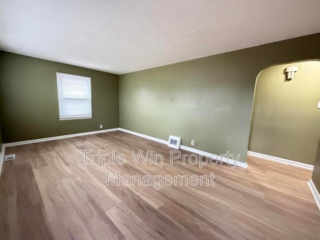 Building Photo - 8138 Blanchard Dr