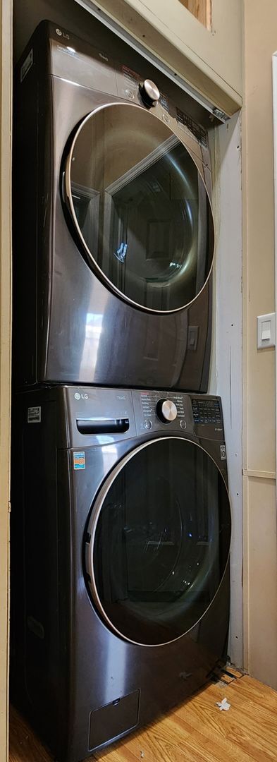 Building Photo - 19610 Alta Vista Dr