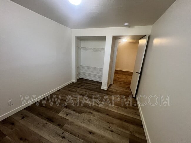 Building Photo - 1001 E Sego Lily Dr