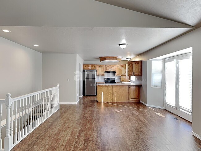 Building Photo - 3147 W 1200 N