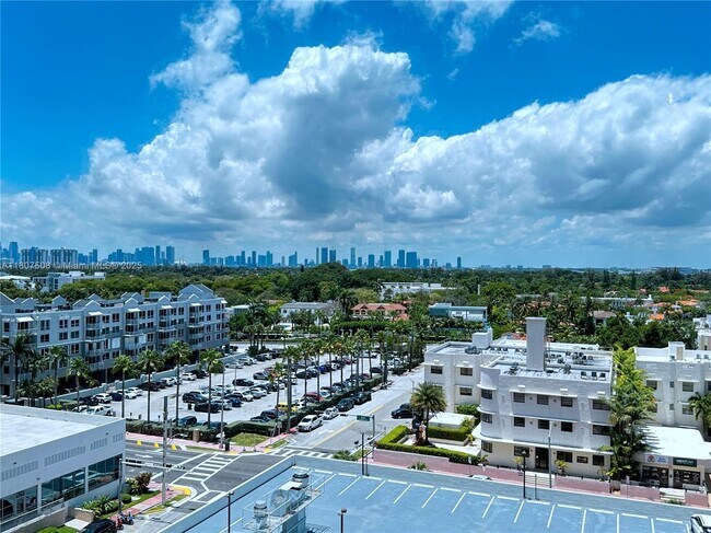 Building Photo - 2899 Collins Ave
