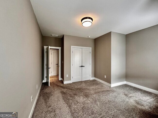 Building Photo - 207 Bellehaven Pl