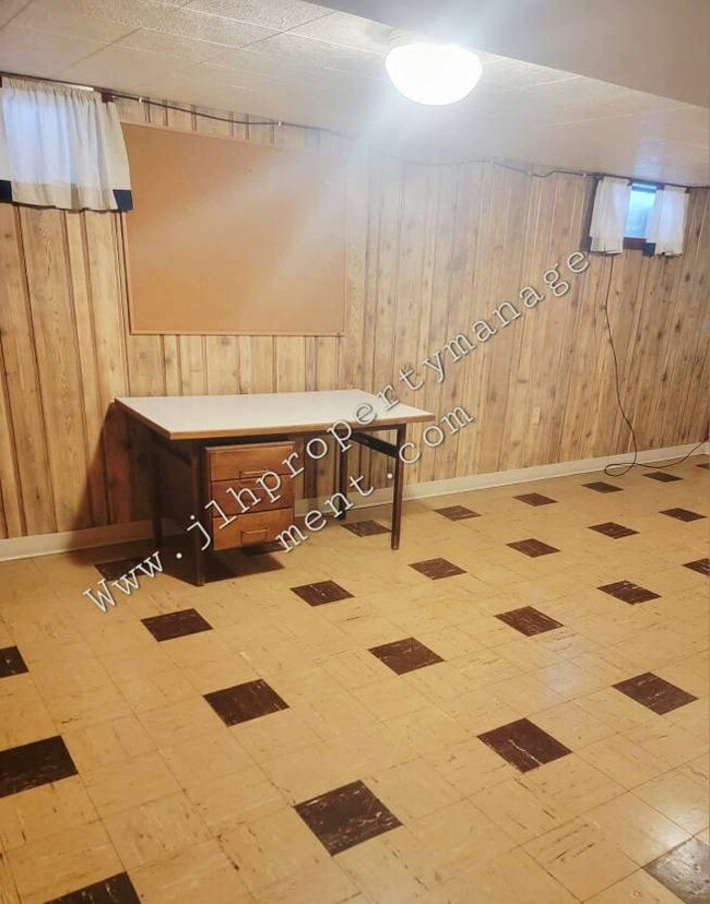 Building Photo - 1511 Winter Dr