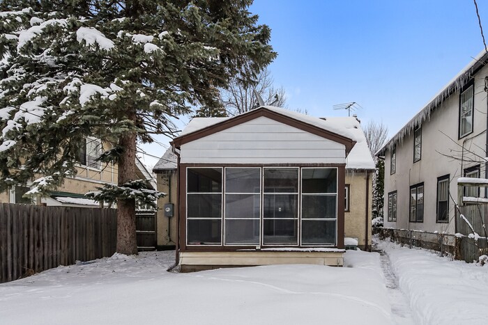 Building Photo - 3551 N Knox Ave