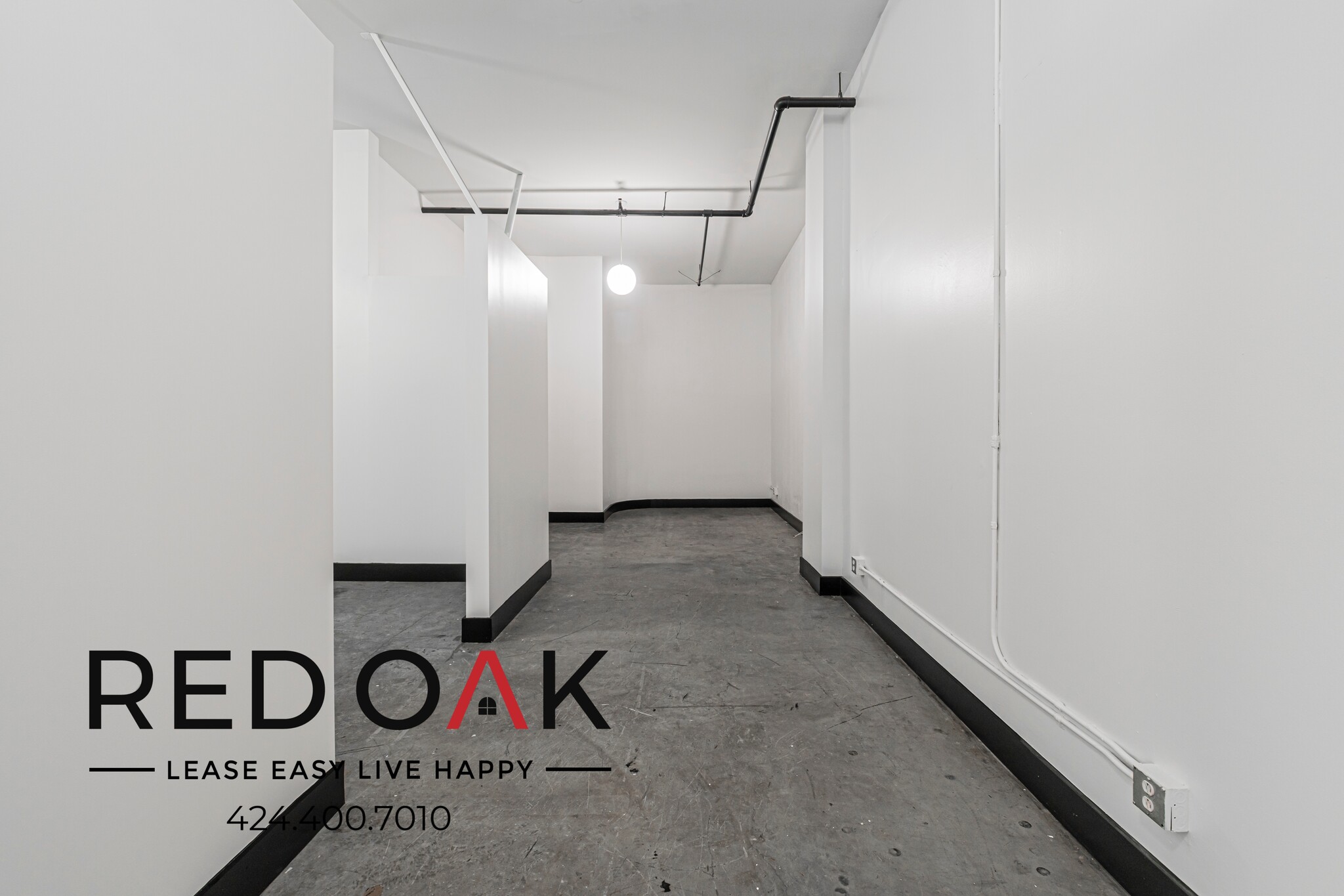 Building Photo - 620 Main St