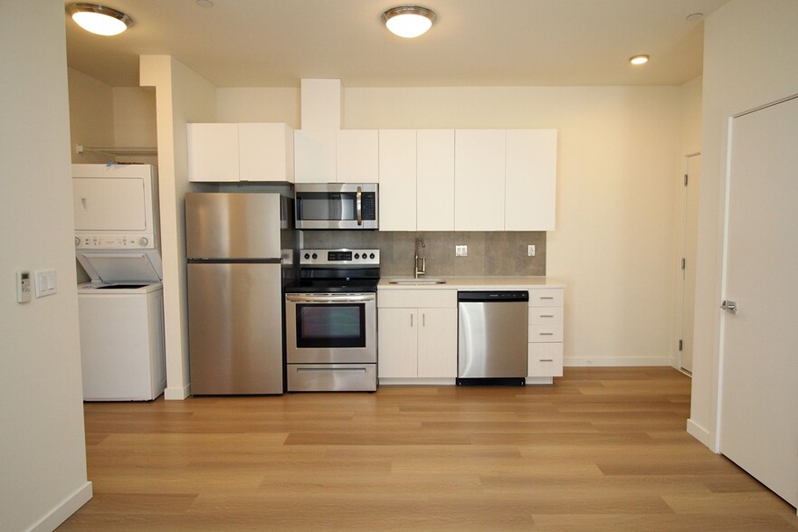 Building Photo - 1111 SE Tenino St