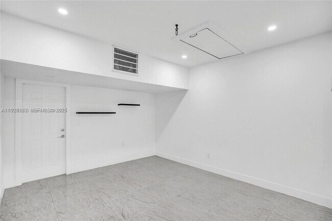 Building Photo - 13705 SW 101st Terrace