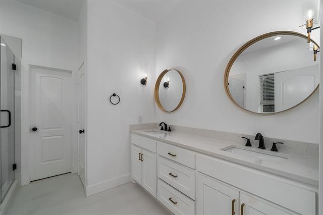 Building Photo - 406 Wolfe St