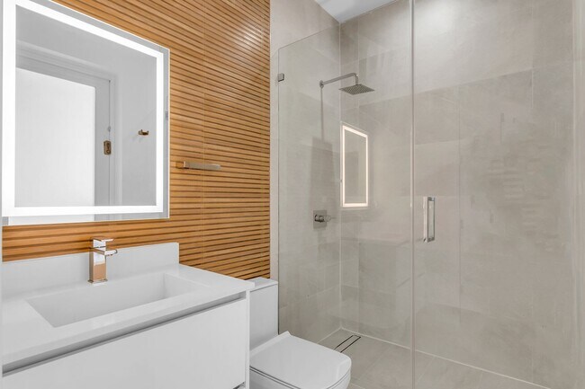 Building Photo - This beautiful new townhome  or rentoffers...