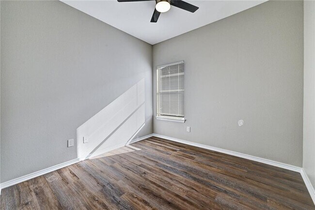 Building Photo - 11306 Dimmit St