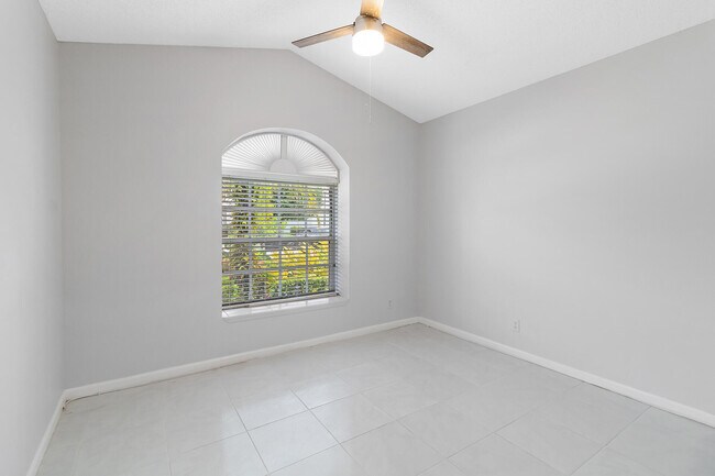 Building Photo - 7703 Stirling Bridge Blvd N