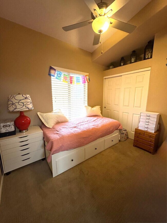 Building Photo - 1518 W Lobster Trap Dr