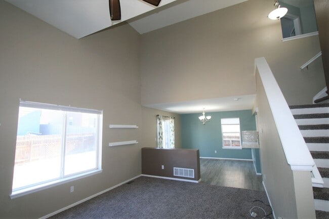 Building Photo - Beautiful 4 Bedroom Home in Stetson Hills!