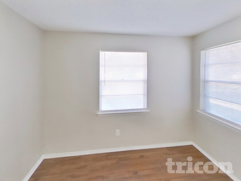 Building Photo - 4443 Greenland Dr