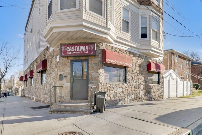 Building Photo - 284 WATCHUNG Ave