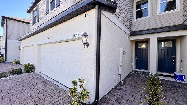 Building Photo - Beautiful, Resort-Style Living with this 3...
