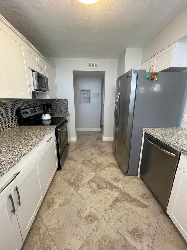 Building Photo - 955 Dotterel Rd