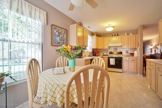 Building Photo - 81 Pagoda Ln